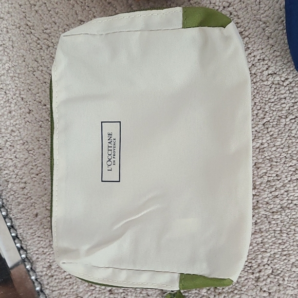 L'Occitane Cosmetic Bags (3) NEW NEVER USED! - Picture 3 of 4